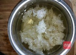 红枣银耳梨汤的做法图解1