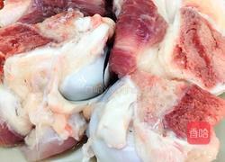 筒骨葛根马蹄汤的做法图解1