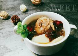滑菇山药猪骨汤