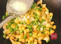 土豆丁炒毛豆子的做法图解6