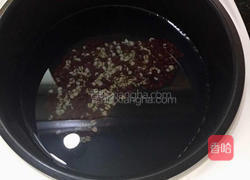 红豆薏米粥的做法图解3