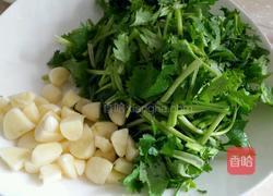 芫荽爆鳝丝的做法图解3