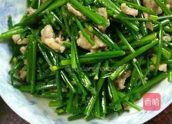 瘦肉炒韭菜花的做法图解10