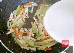 西芹杏鲍菇的做法图解11