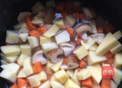 肉枣肠香菇焖饭的做法图解5