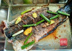 家庭烤箱烤鱼的做法图解2