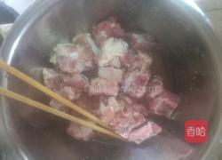 香菇排骨的做法图解1
