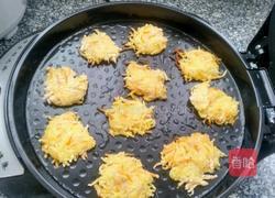 土豆胡萝卜丝饼的做法图解9