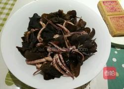 蚝油鱿鱼炒木耳的做法图解3
