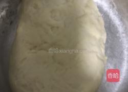 鲜虾培根披萨的做法图解3