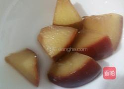 梨瓜配李子汁的做法图解3