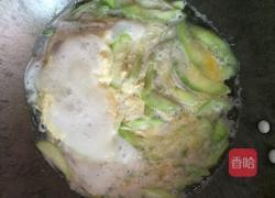 丝瓜瘦肉蛋花汤的做法图解4