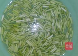 炒红薯藤的做法图解3