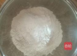 猪肉白菜馅饼的做法图解1