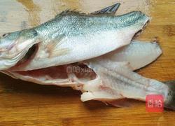 酸辣鲈鱼斑节虾汤的做法图解4