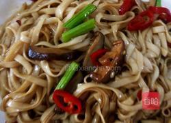三鲜酱红椒鲜菇辣面（酱意面）的做法图解9