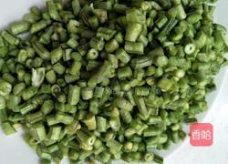 酱香豇豆肉丁炒辣椒的做法图解4