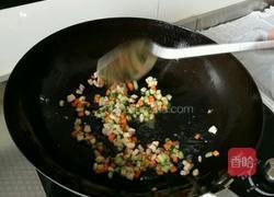 什锦炒饭的做法图解4