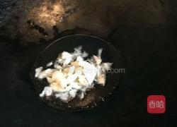 菜椒炒南瓜藤的做法图解1