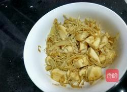 干煸鸡肉金针菇的做法图解4
