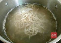 鲜虾凉拌面的做法图解5