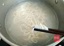 Illustration of how to make shrimp cold noodles 6