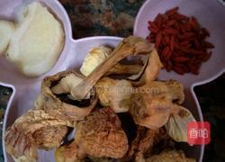 姬松茸白鸽汤的做法图解1