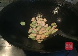 鸡蛋泡虾仁的做法图解2