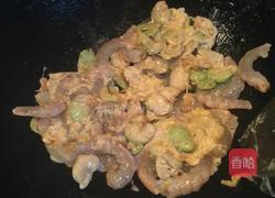 鸡蛋泡虾仁的做法图解4
