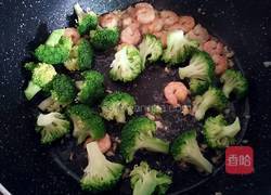 虾仁西兰花的做法图解10
