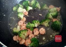 虾仁西兰花的做法图解12