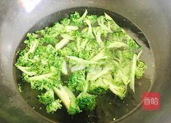 番茄炒西兰花的做法图解5