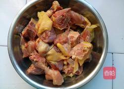 豆角笋子炖鸡的做法图解1