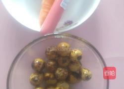 酱汁鹌鹑蛋的做法图解1