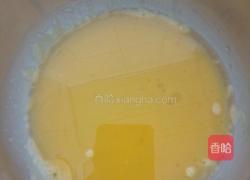 戚风蛋糕的做法图解4
