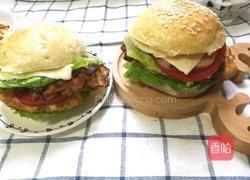 奥尔良鸡腿芝士汉堡的做法图解1