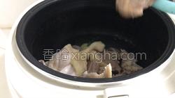 电饭煲三杯鸭的做法图解7