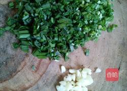 韭菜田螺肉的做法图解3