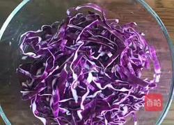 紫甘蓝拌蛋定姐鸡蛋干的做法图解2