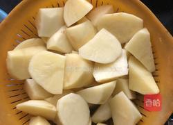 马铃薯炖肉的做法图解2