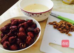 蜜枣银心的做法图解1