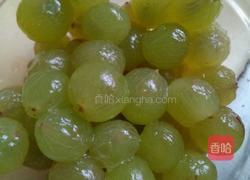 冰糖葡萄的做法图解2
