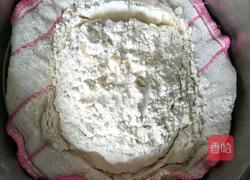 炒面粉的做法图解1