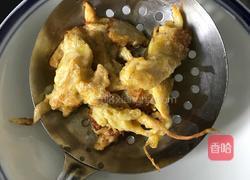 椒盐炸蘑菇的做法图解5