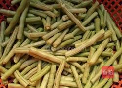 长豆角炒肉的做法图解1