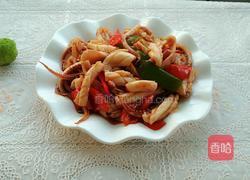 彩椒炒鲜鱿的做法图解1