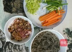 肉沫炒红薯粉条的做法图解1