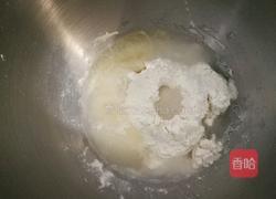 豆沙面包的做法图解1