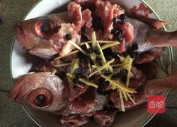 蒸大眼鱼的做法图解3