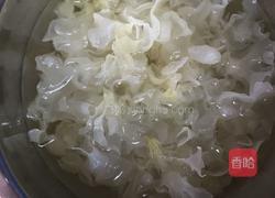 桃胶皂角米雪燕炖银耳的做法图解4